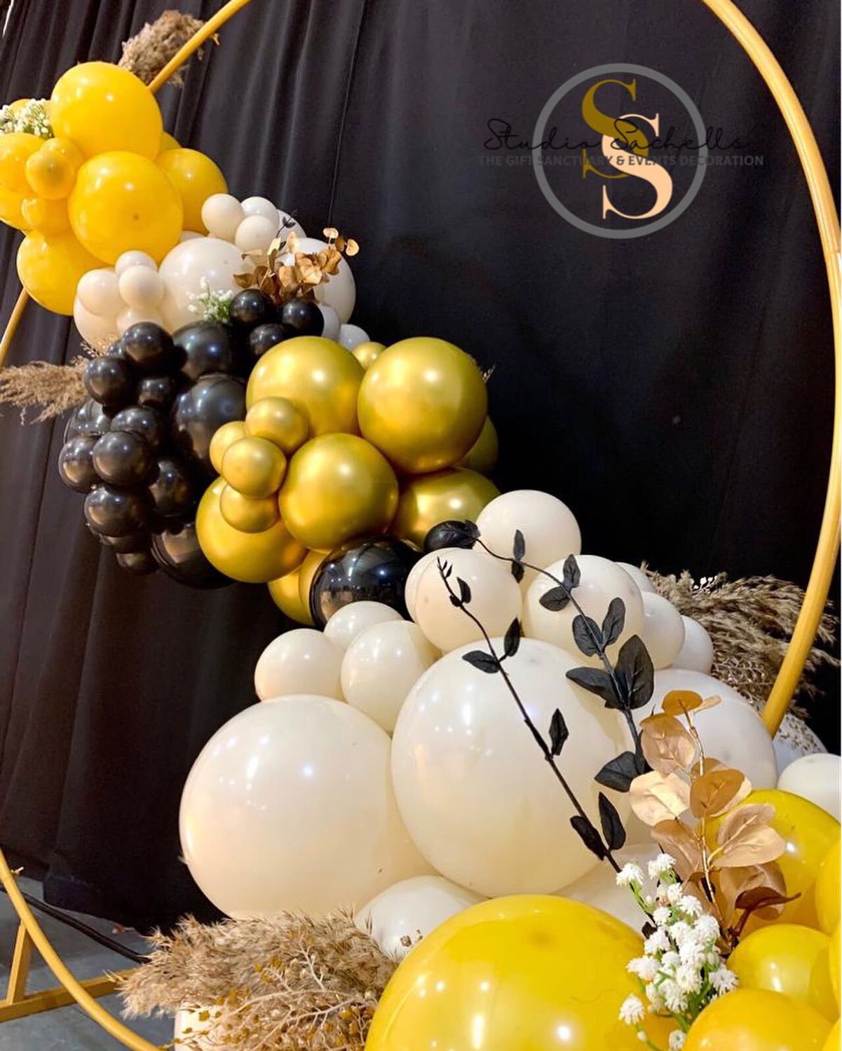 Circle Hoop Displays