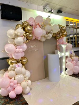 Room Decor And Props
