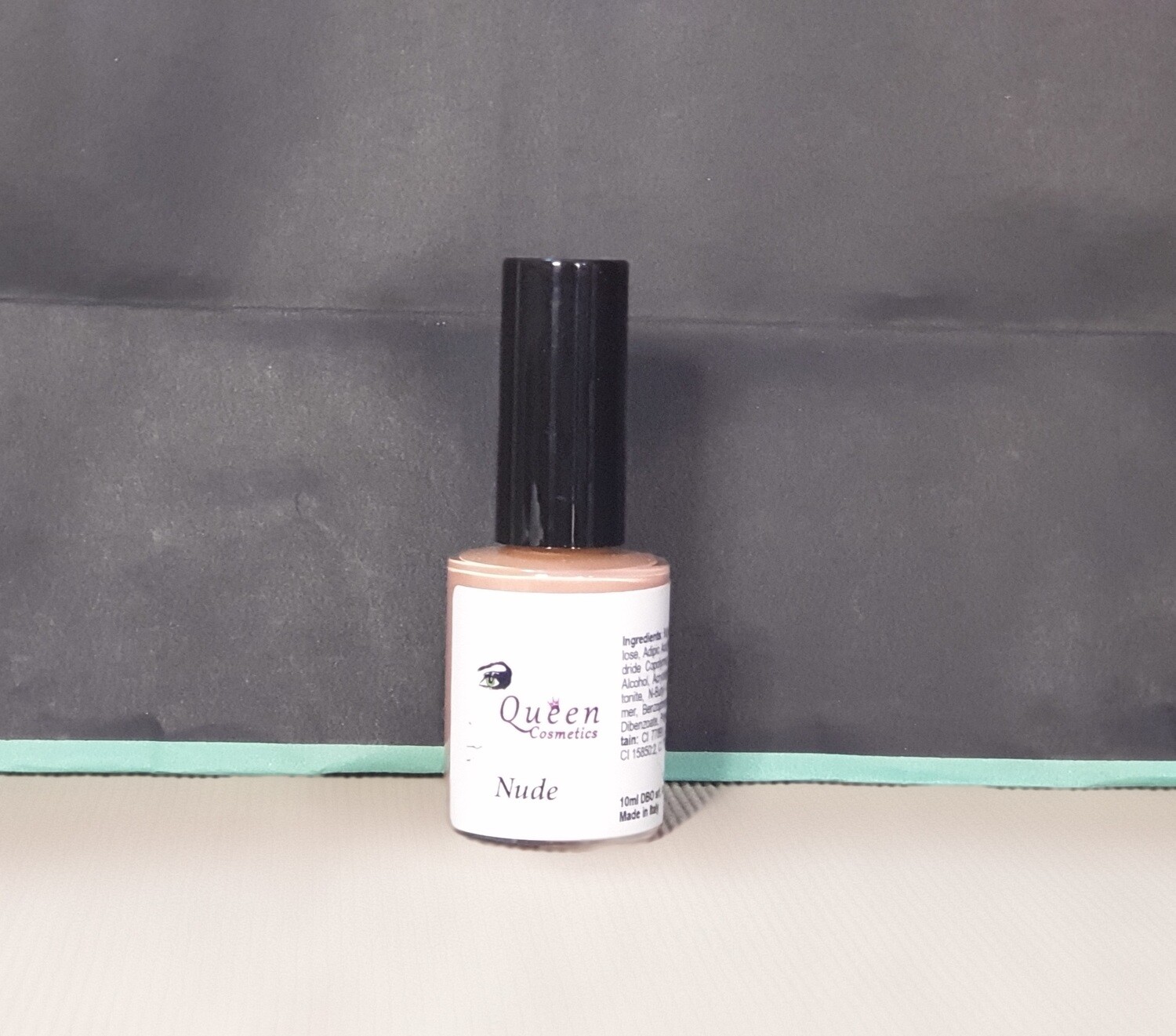 Smalto Nude
