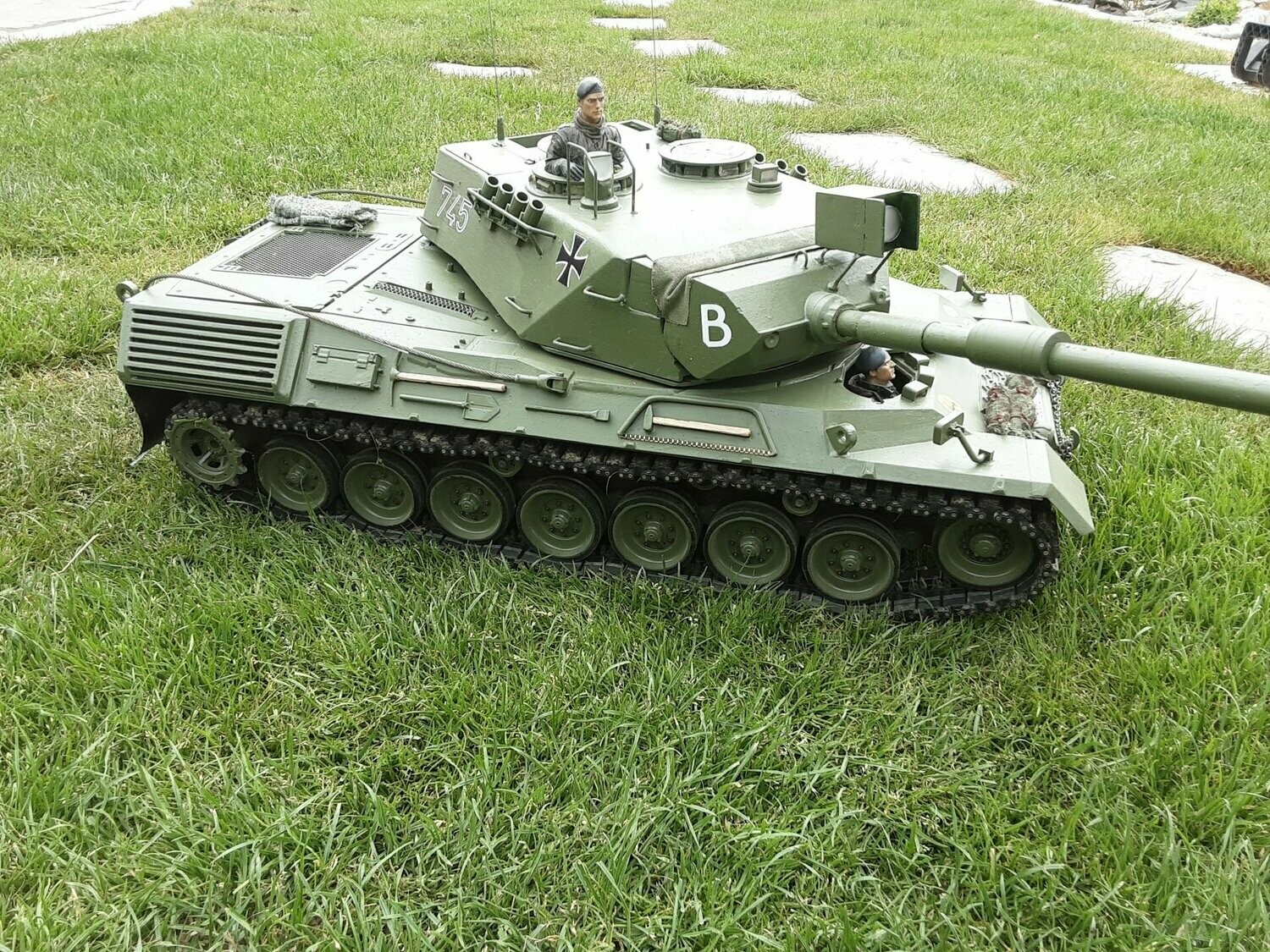 Leopard 1A4  in Teilen