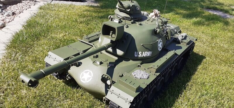 Kampfpanzer M48 amerikanische sowie deutsche Version zusammen gebaut