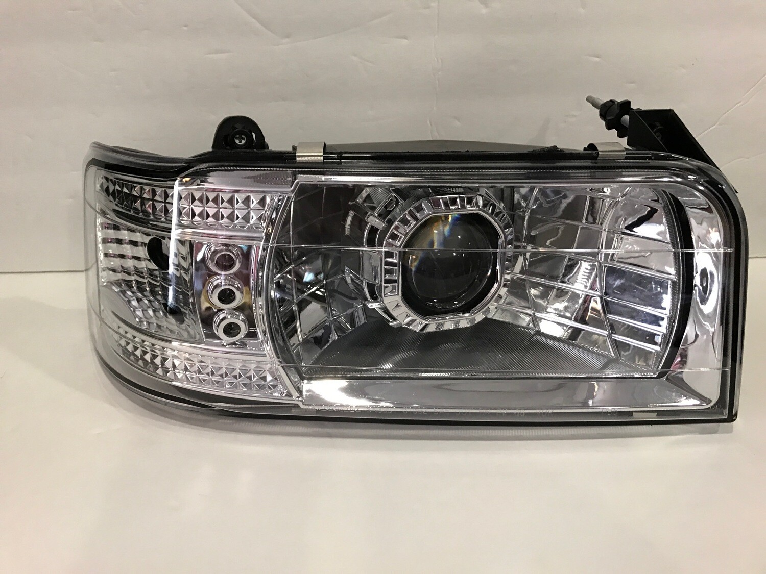 92-97 Ford OBS Spyder 2 in 1 Retrofit in Chrome or Black 92-97 Ford OBS Spyder 2 in 1 Retrofit in Chrome or Black