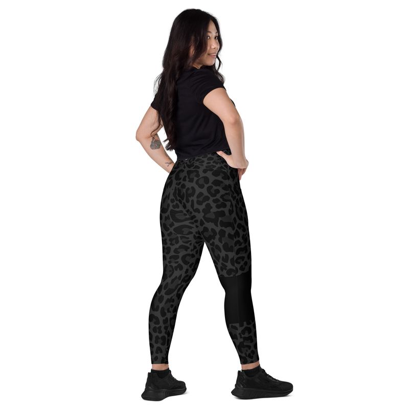 Weaponized Leggings with pockets