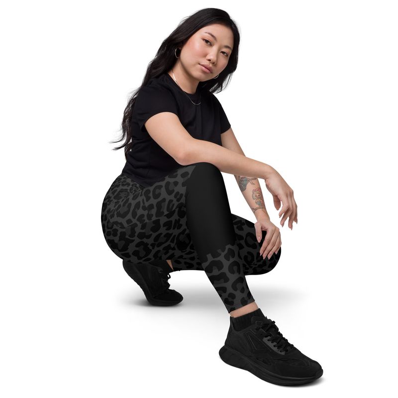 Weaponized Leggings with pockets