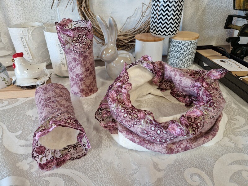 St. Galler Spitzen Set weiss/rosa