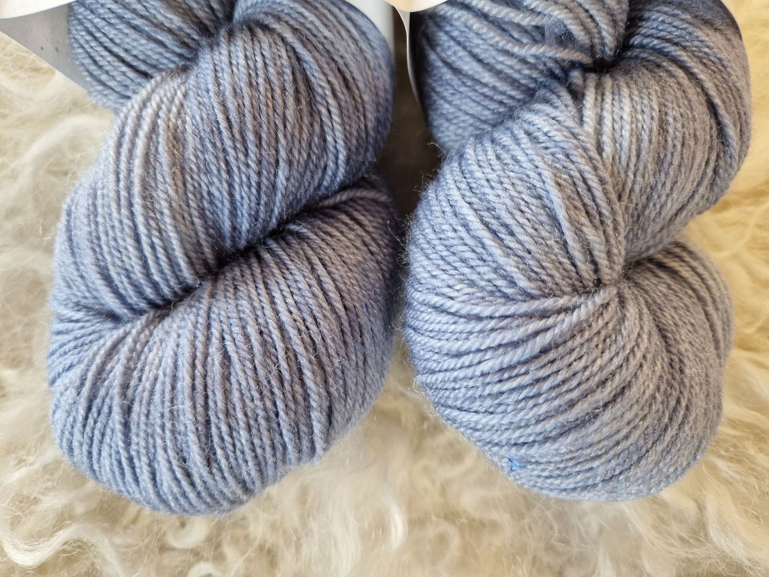 Wolle Kolibri Merino/Seide Blaugrau