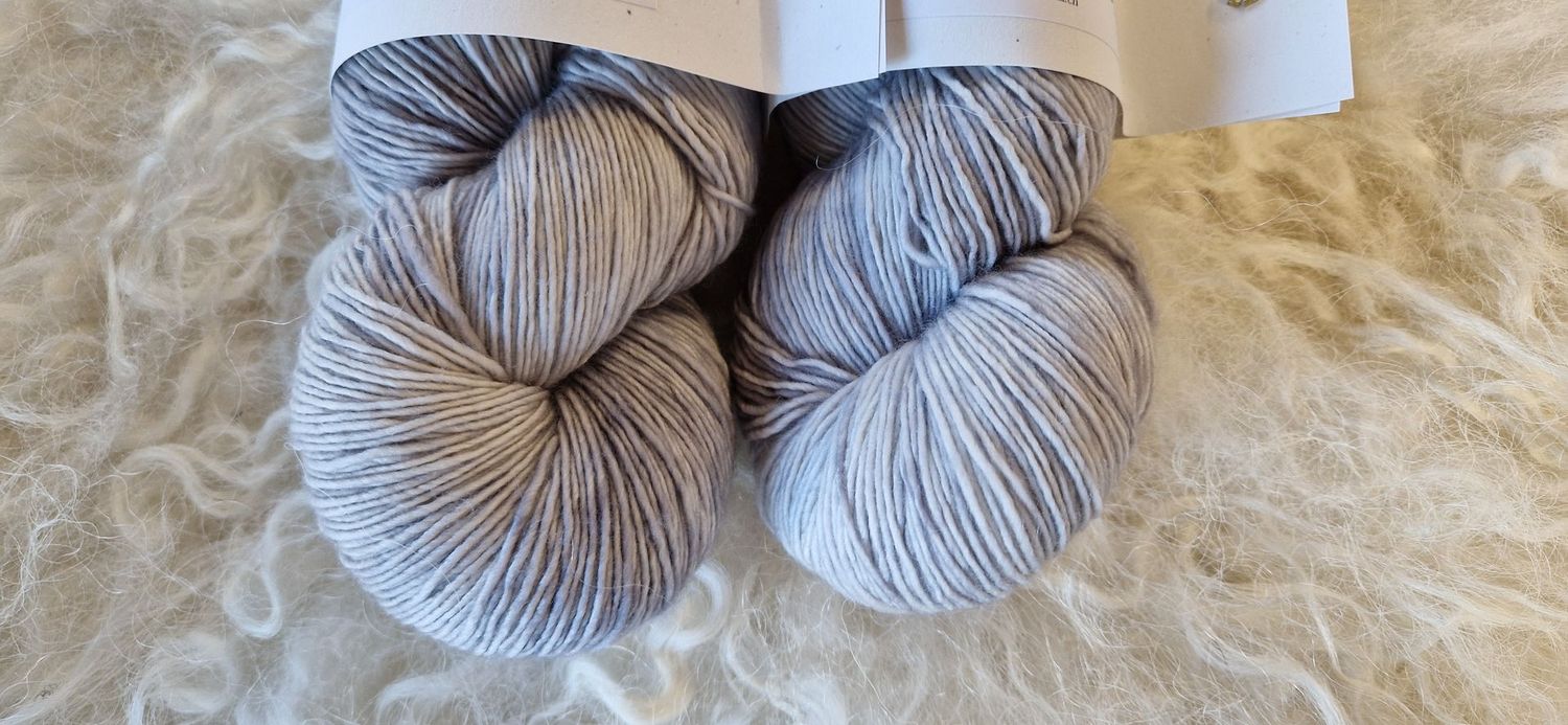 Wolle Kolibri Merino  hellgrau