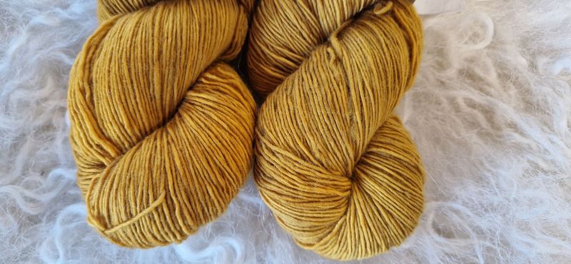 Wolle Kolibri Merino ockergelb