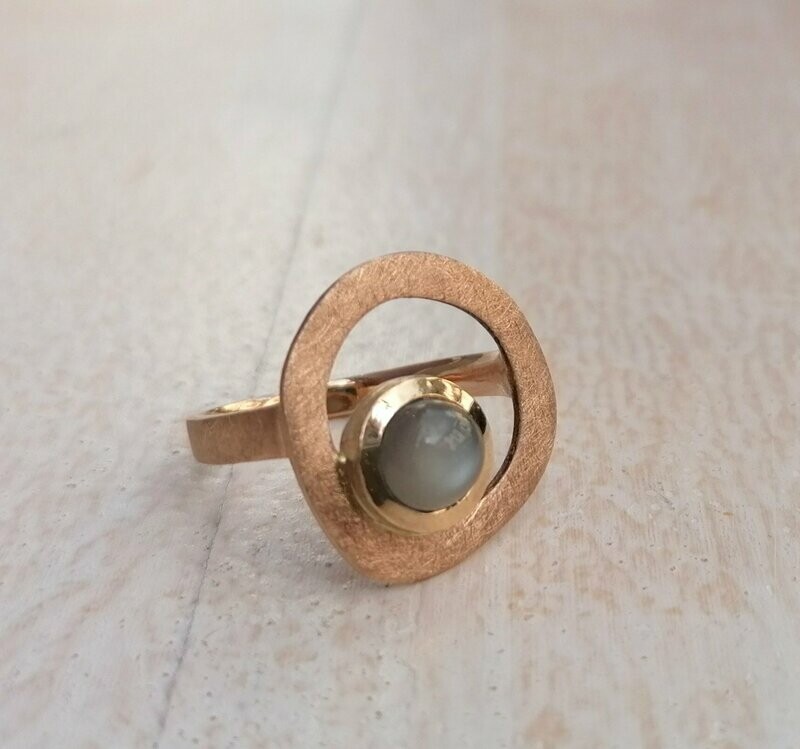 Ring Mondfels Rotgold