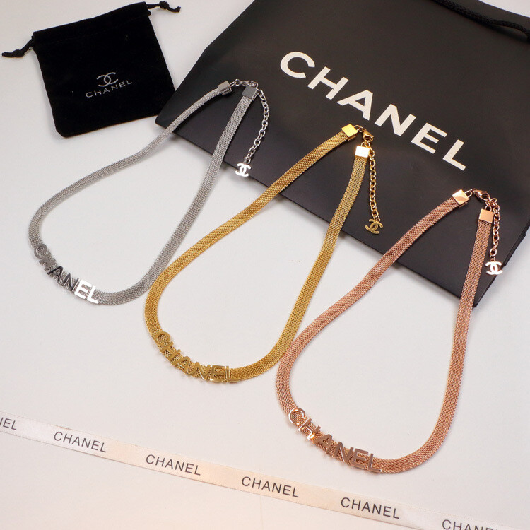 Lady Necklace