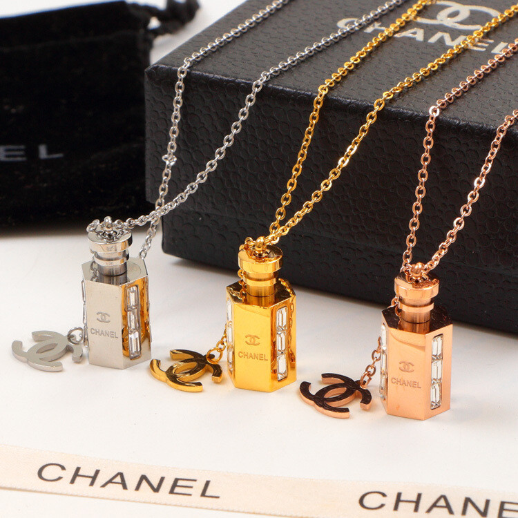 Lady Necklace