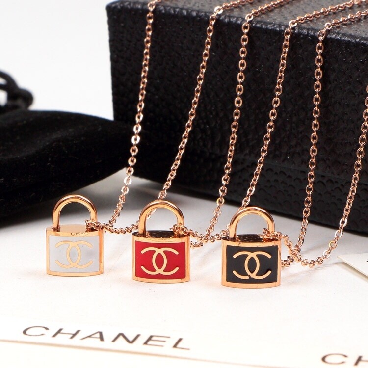 Lady Necklace