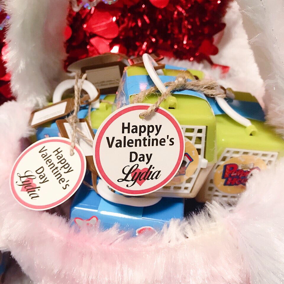 Customizing Gift Tags
