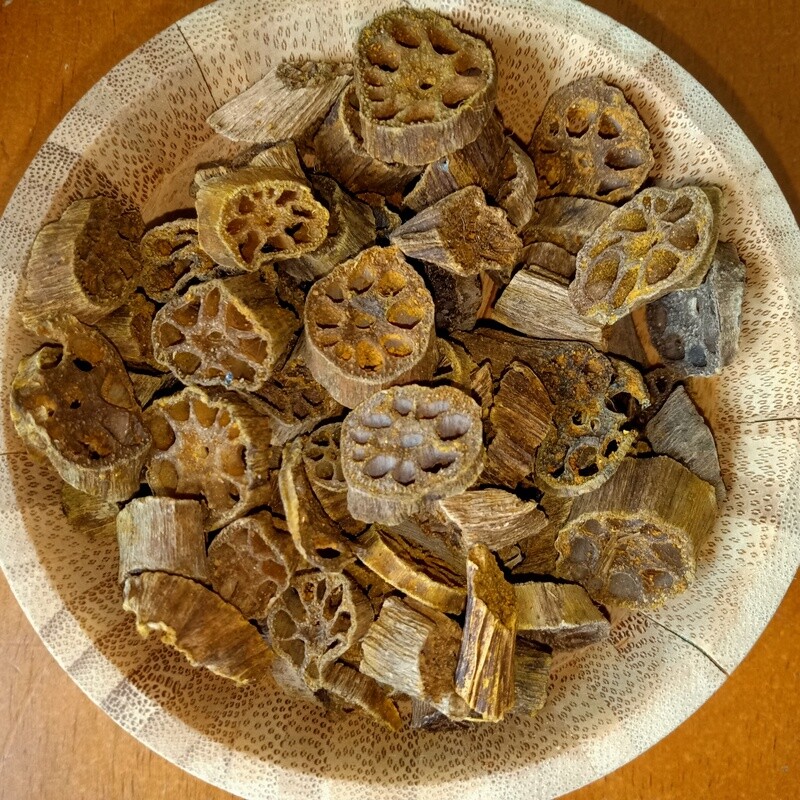 THAMARA KIZHANGU VATHAL /   ( SUN DRIED LOTUS STEM )