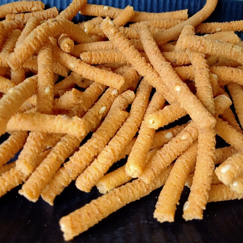 MAJJIGE MURUKKU ( PULI THENKUZHAL ) Net Weight 200 grams