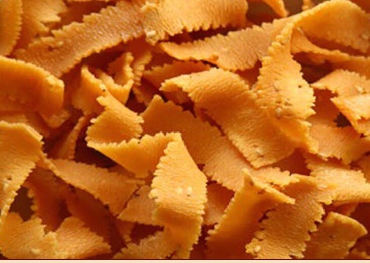 RIBBON PAKODA
