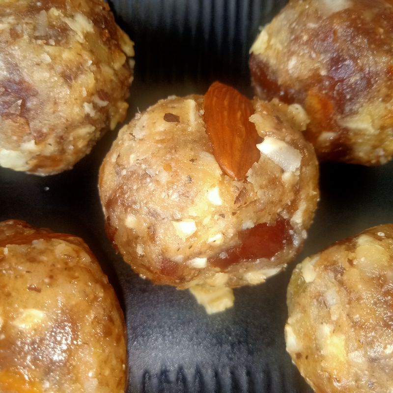 DRY FRUIT UNDE / LADOO