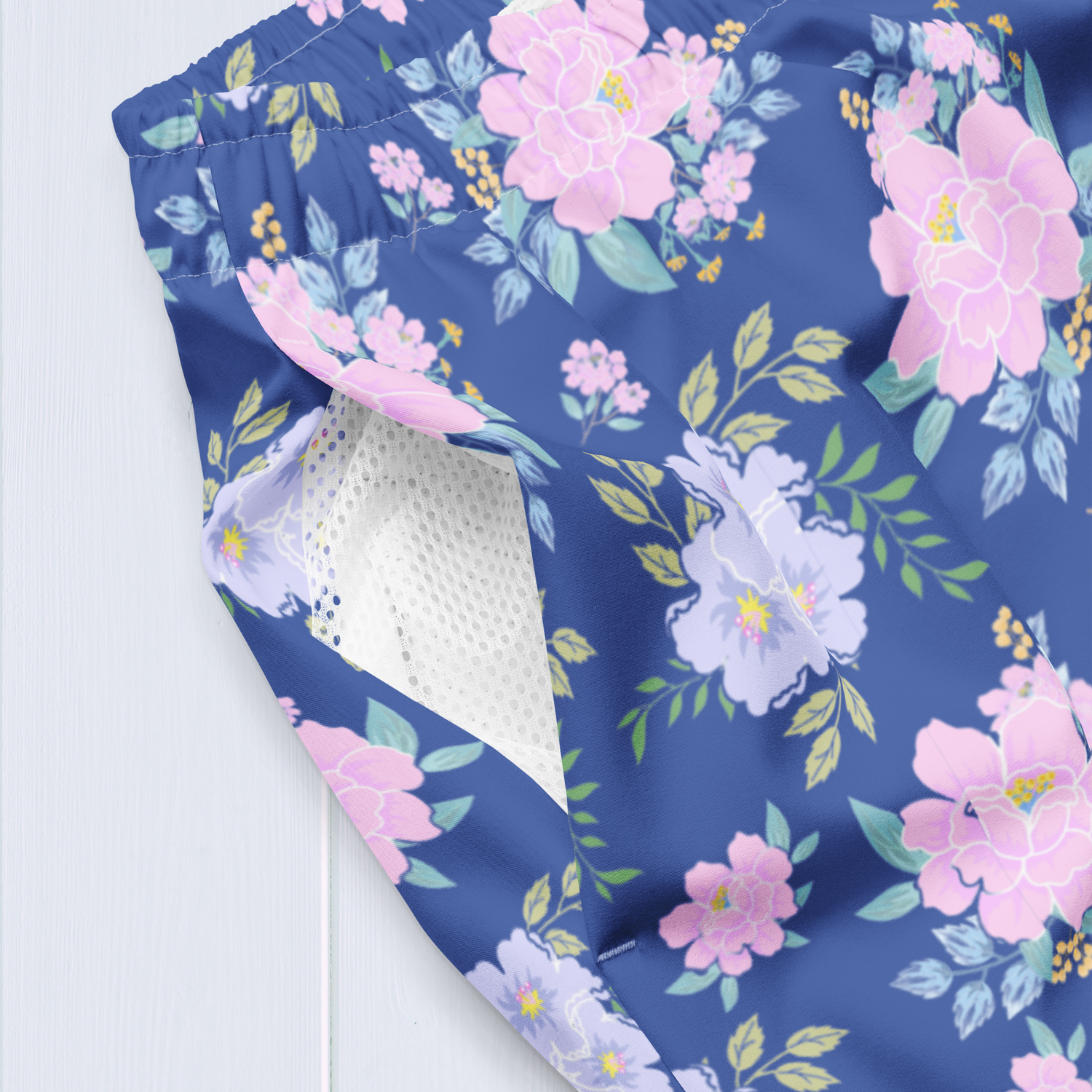 Men&#39;s Floral Swimwear. UP50+ Four Way Stretch Swim Shorts.