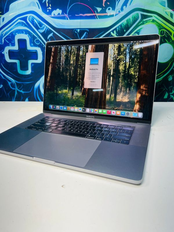 Apple MacBook Pro 15.4" (2019) | i7 6-Core | 16GB RAM | 512GB SSD