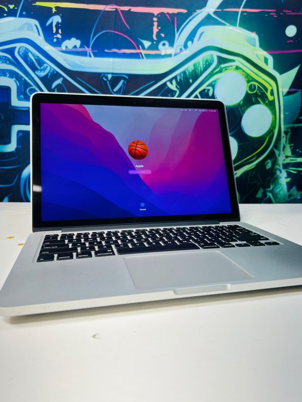 Apple MacBook Pro 13” (2015) | Core i5 | 16GB RAM | 256GB SSD | macOS Monterey