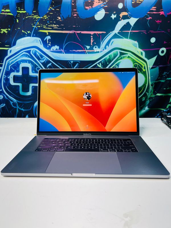 Apple MacBook Pro 15.4” (2017) | Core i7 | 16GB RAM | 1TB SSD | Retina