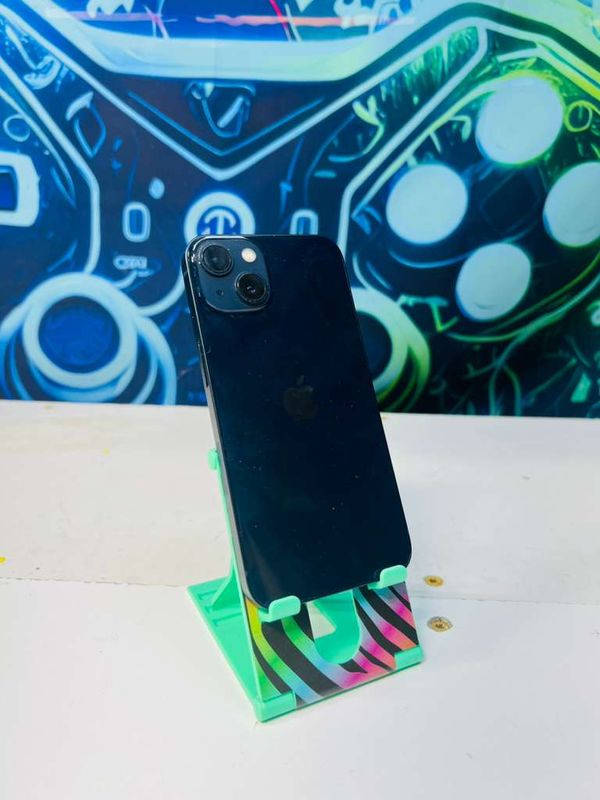 Apple iPhone 13 | 128GB | Midnight | AT&amp;T / Cricket | 98% Battery Health