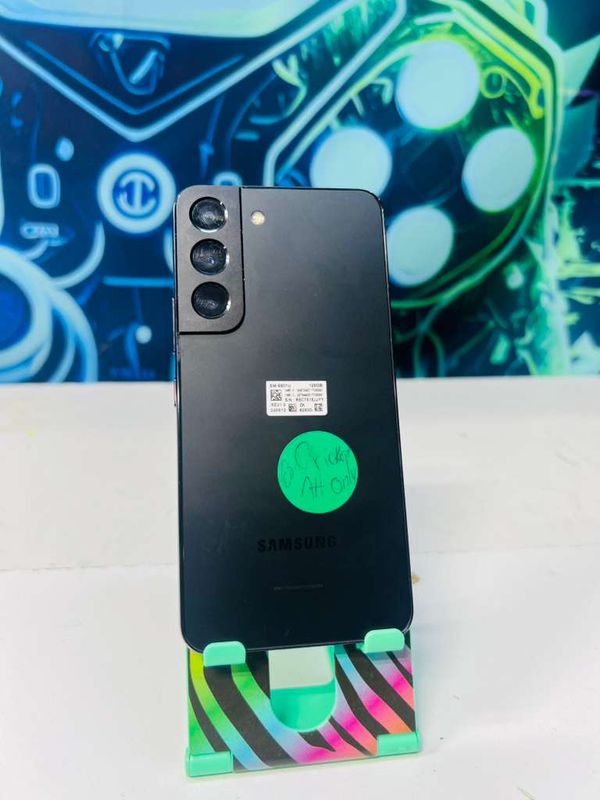 Samsung Galaxy S22 | 128GB | Black | AT&amp;T / Cricket | Fully Functional