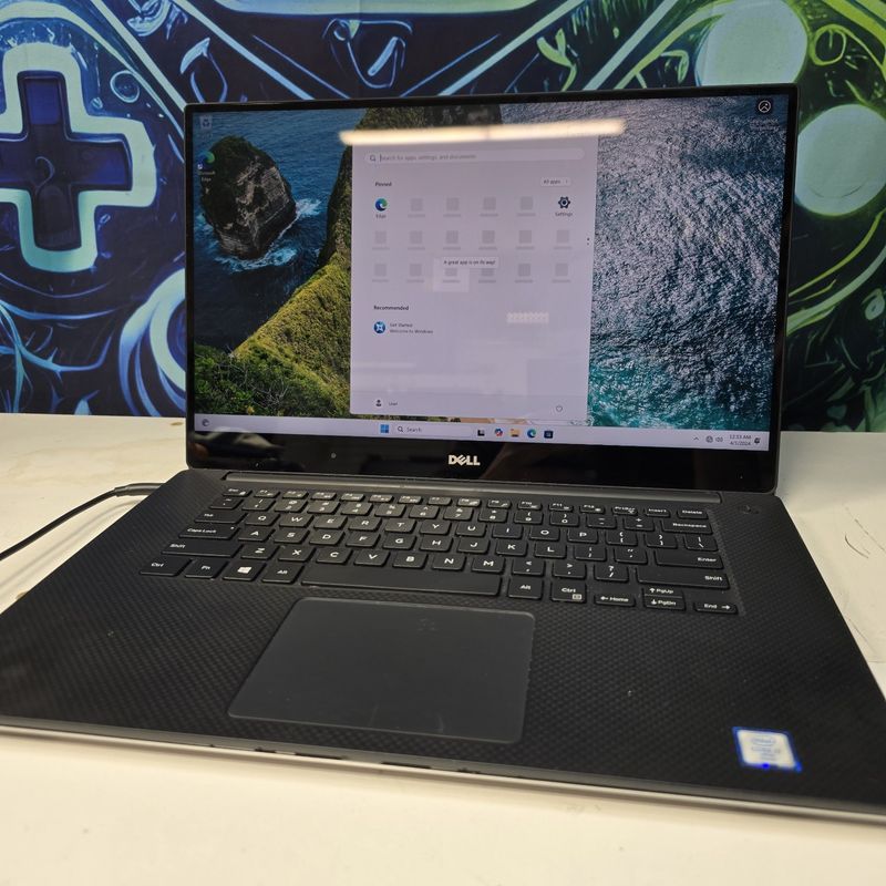 Dell Precision 5520 | i7 6th Gen | 24GB RAM | 256GB SSD | Quadro M1200 | 15” Touch