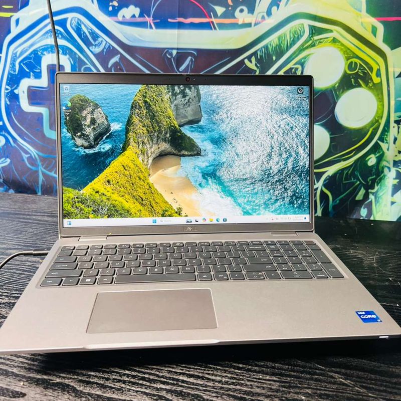 Dell Latitude 5530 | i7 11th Gen | 16GB RAM | 256GB SSD | Win 11 Pro