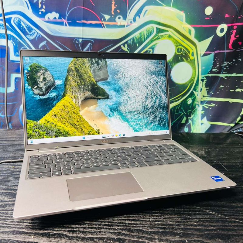 Dell Latitude 5530 | i7 11th Gen | 16GB RAM | 256GB SSD | Win 11 Pro