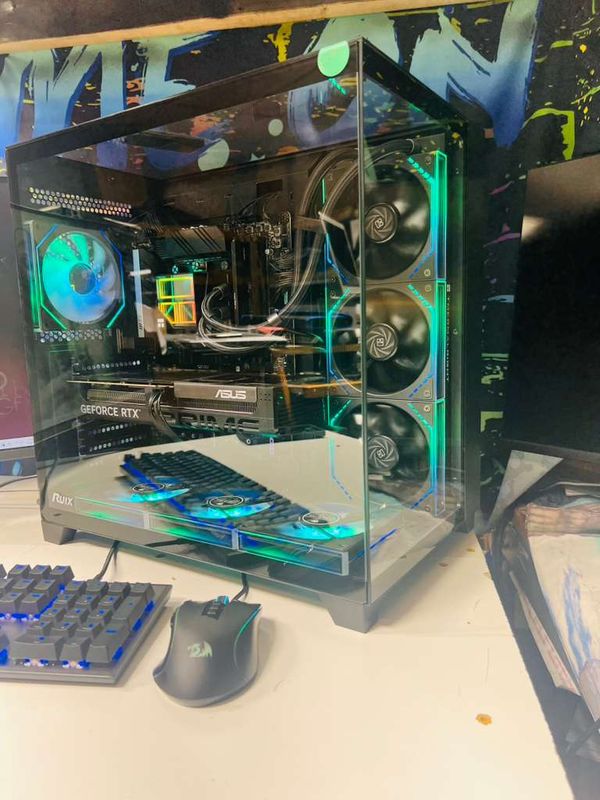 Gaming PC | i7 13th Gen | RTX 5060 Ti 16GB | 32GB DDR5 | 4TB SSD | New