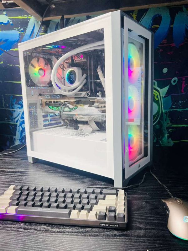Gaming PC | Ryzen 7 9700X | RTX 4070 Ti 12GB | 32GB DDR5 | 512GB SSD + 1TB HDD | New