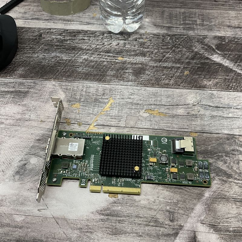 LSI SAS 9207-4i4e HBA PCIe 3.0 x8 SAS2308 Controller Card SAS/SATA 6Gbps