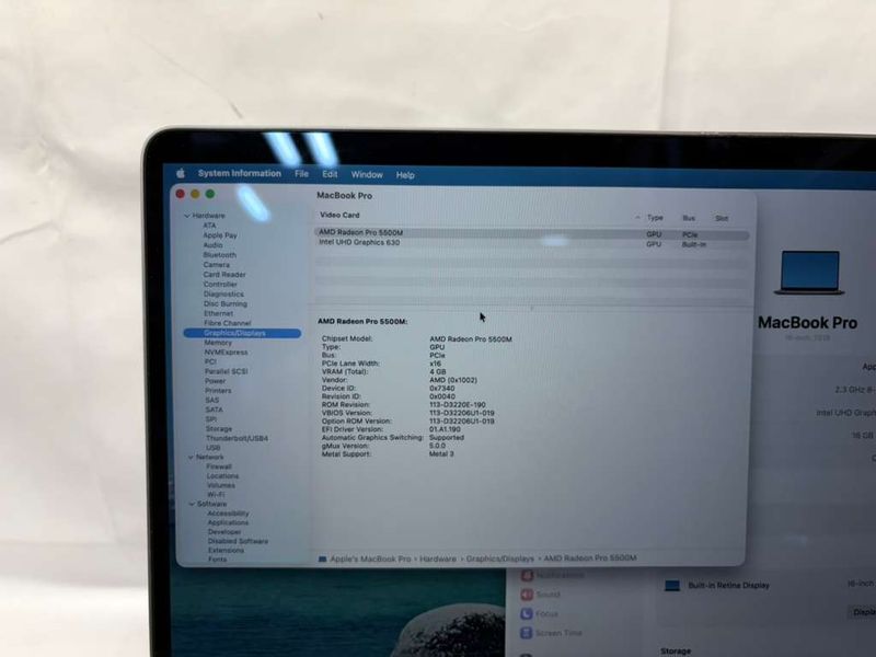 Apple MacBook Pro 16 2019 i9 16GB RAM 1TB SSD Radeon 5500M