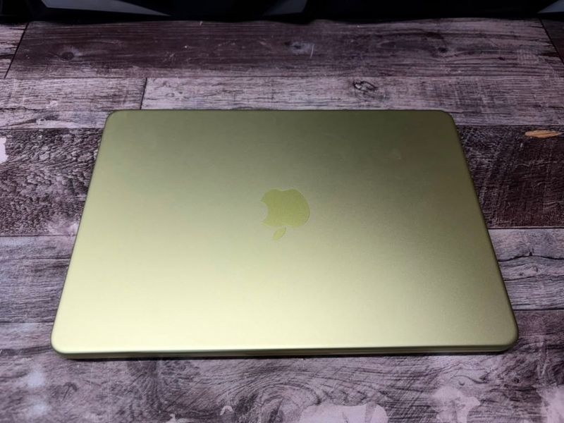 Apple MacBook Neo A2 A18 Pro 8GB RAM 512GB SSD 13" Liquid Retina