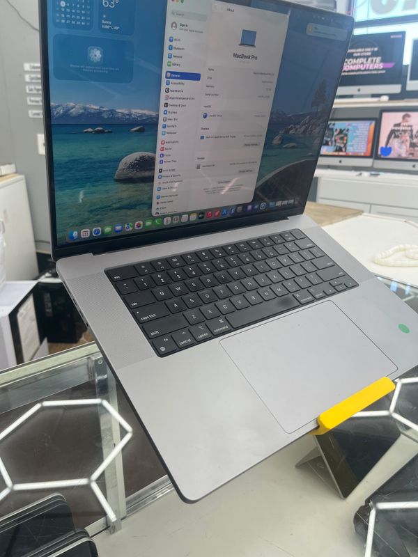 2021 MacBook Pro M1 Pro 32GB 500GB 16" XDR