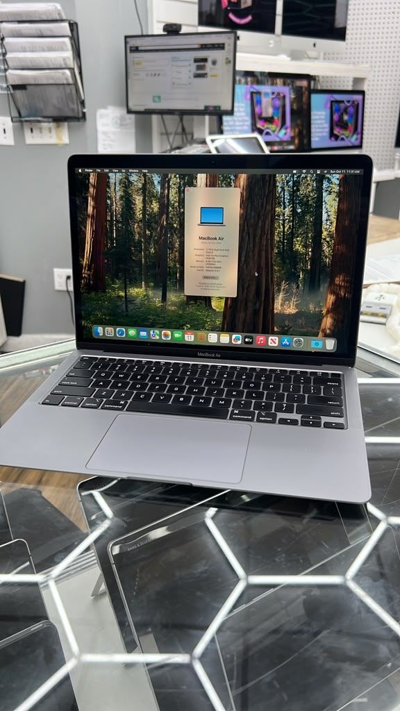 Apple MacBook Air 2020 Core i3 8GB RAM 120GB Retina