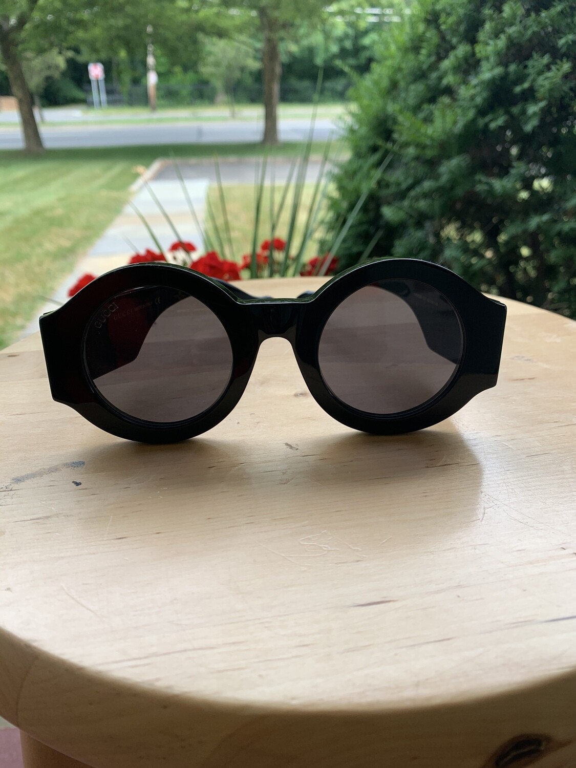 Glasses Gucci Round
