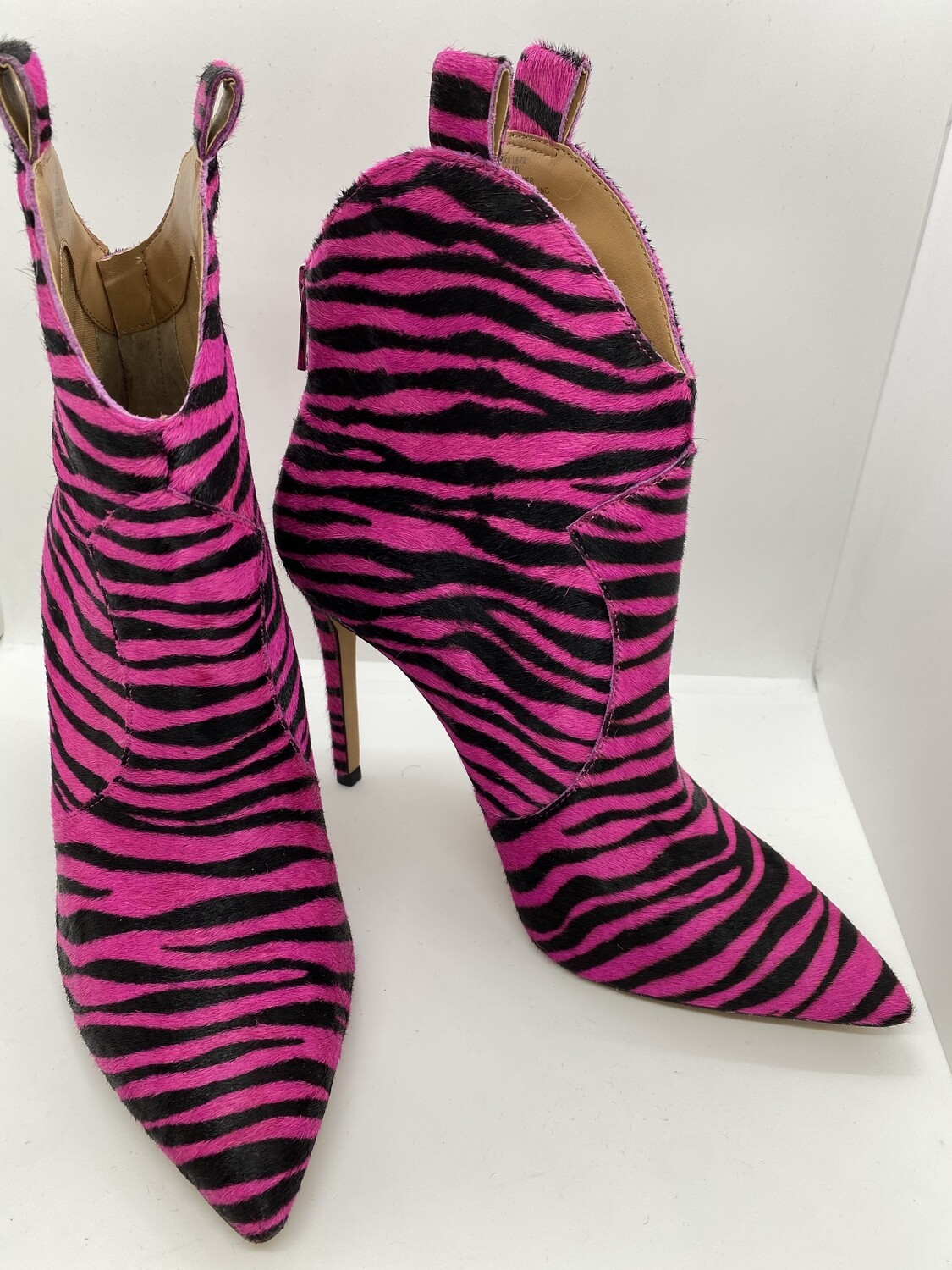 Boots Jessica Simpson slight color fading