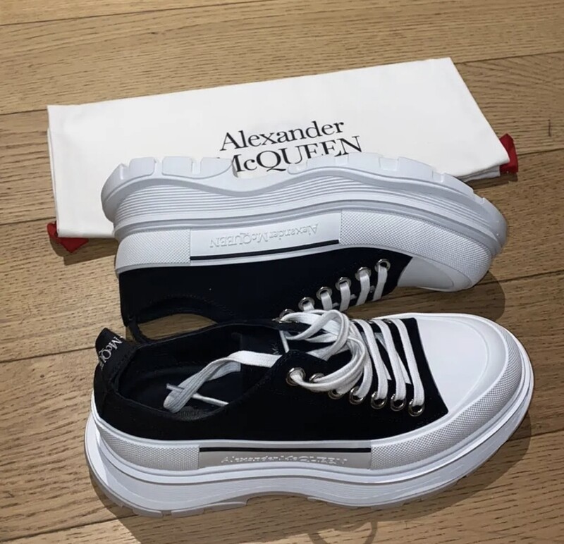 Alexander McQueen blk
