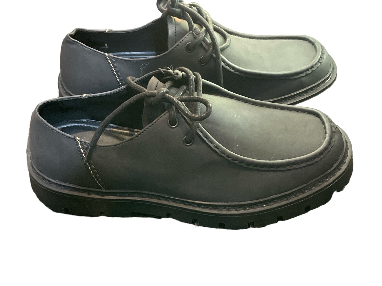 Men shoe size 11
