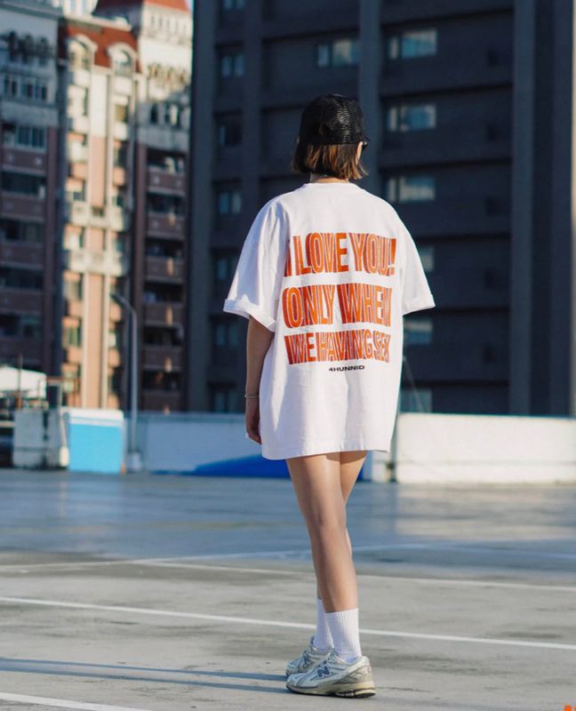 4HUNNID T-shirt