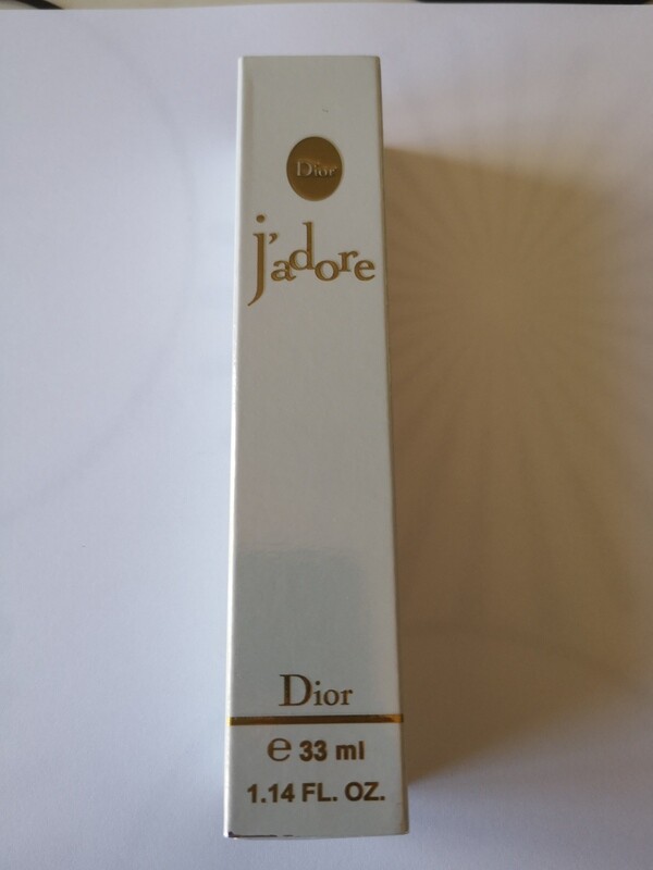 J&#39;adore by Dior