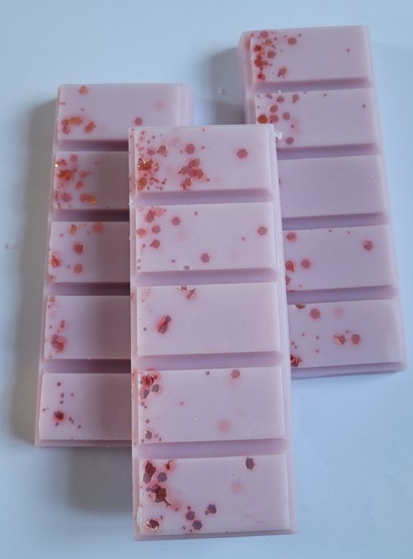 Dark honey and tobacco snapbars 