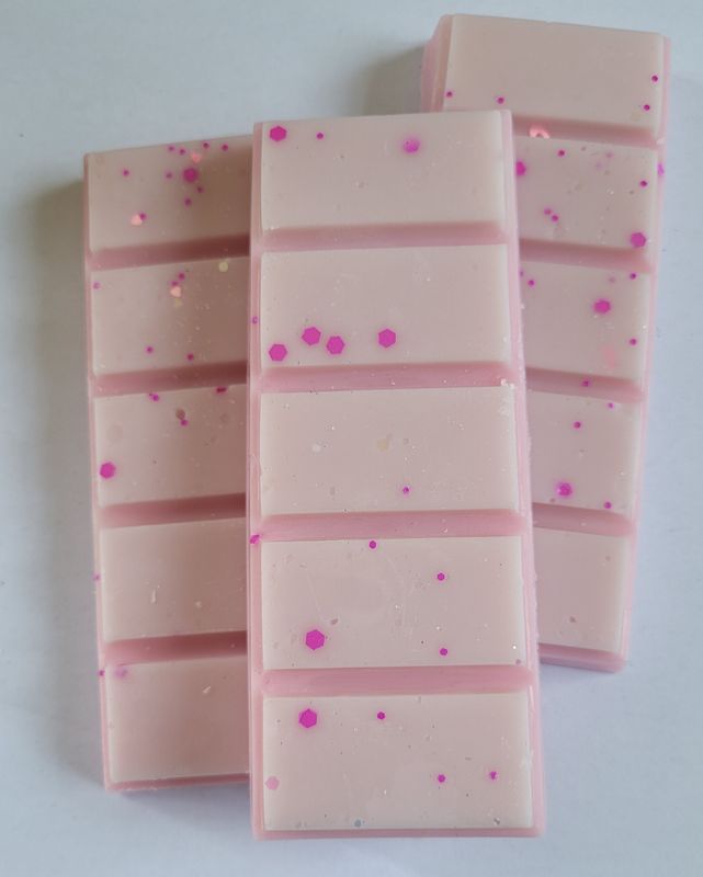 Raspberry and black vanilla snapbars 