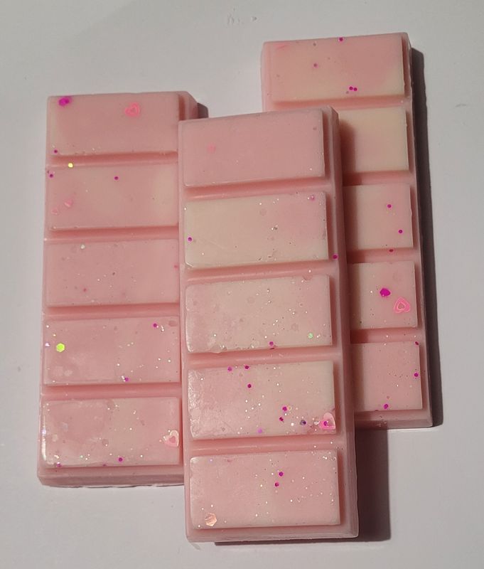 Honeysuckle and sandlewood snapbars 