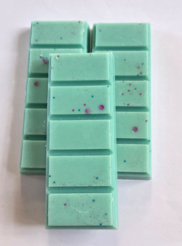 Rhubarb and pear snapbars 