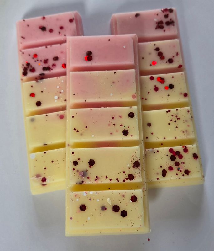 Rhubarb and custard snapbars 