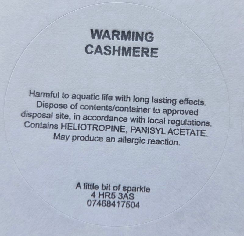 Warming cashmere snapbars