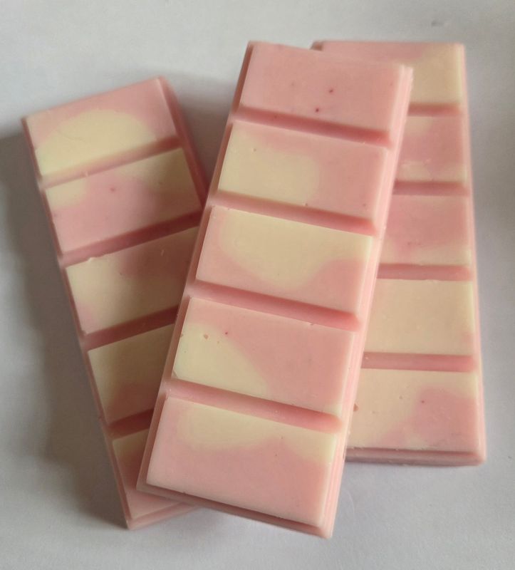 Blush cloud snapbars Blush cloud snapbars